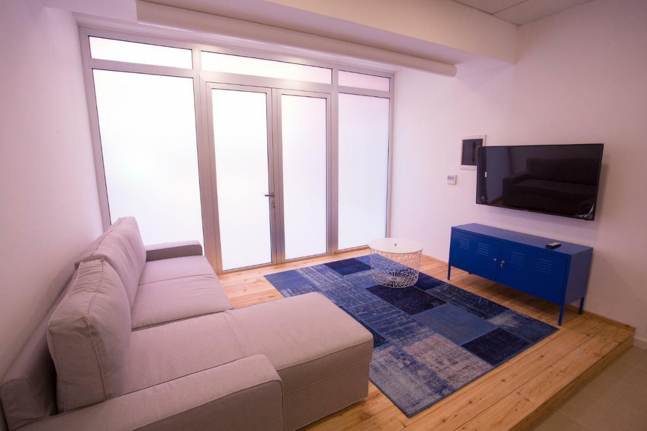Downtown Apartment *